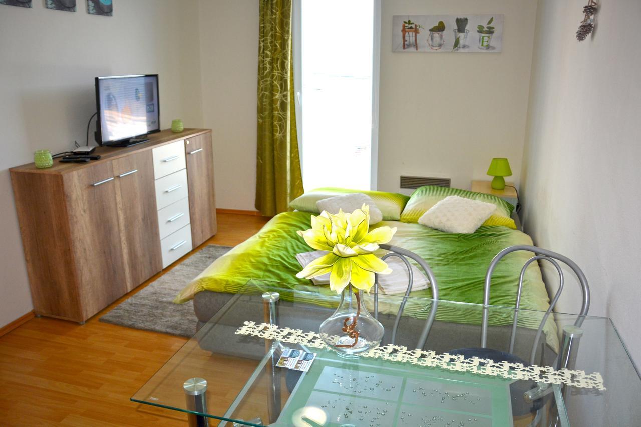 Apartman De Luxe Доновалы Экстерьер фото